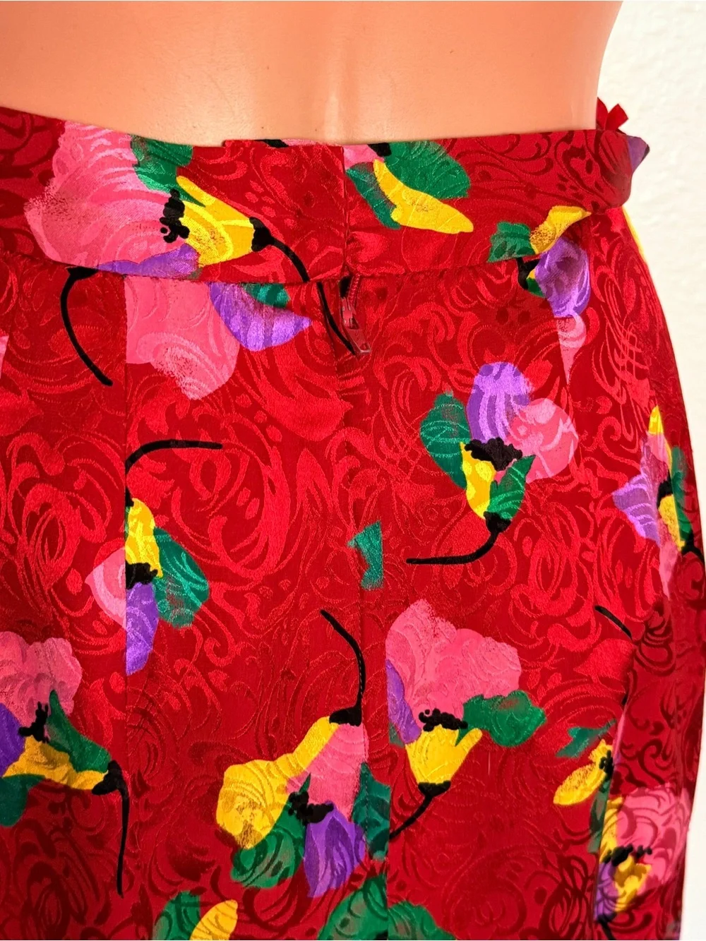 Vtg 100% Silk Red Floral Skirt Suit Set Sz 4
